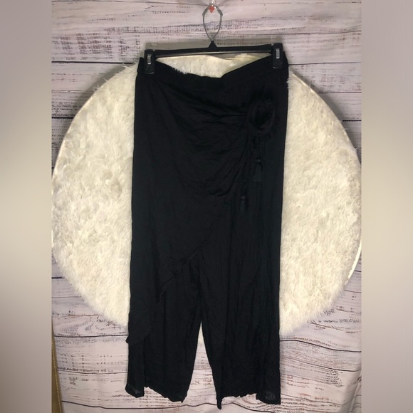 VENUS Elegant Black Swim Coverup Wrap pants size Large NWOT - Picture 7 of 12